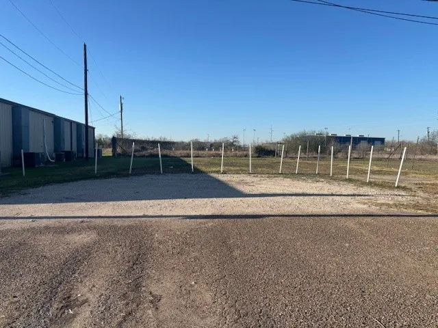 415 E Orange Avenue Orange Grove, TX 78372