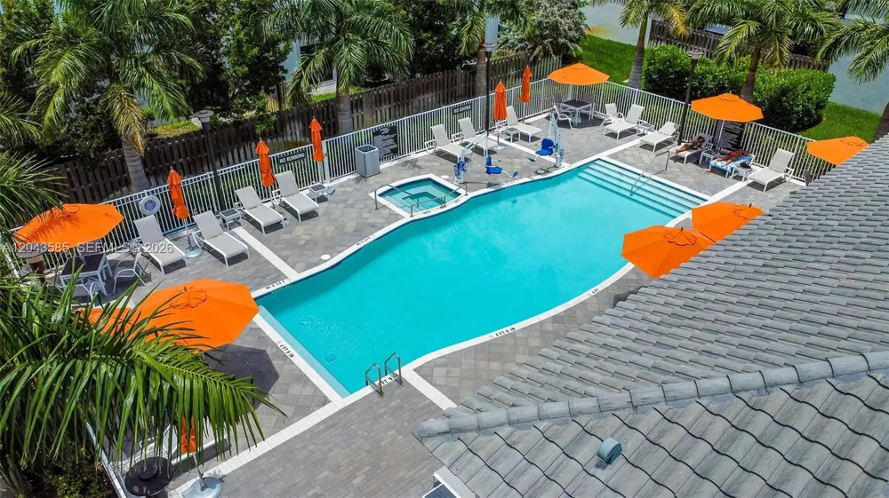 11889 NW 47th Mnr Coral Springs, FL 33076