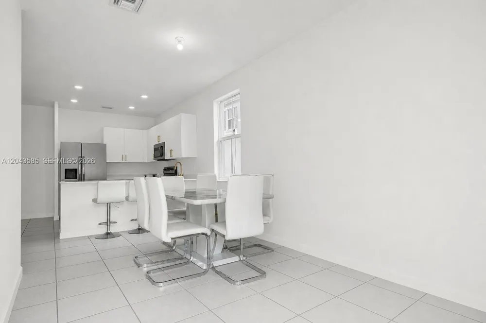 11889 NW 47th Mnr Coral Springs, FL 33076