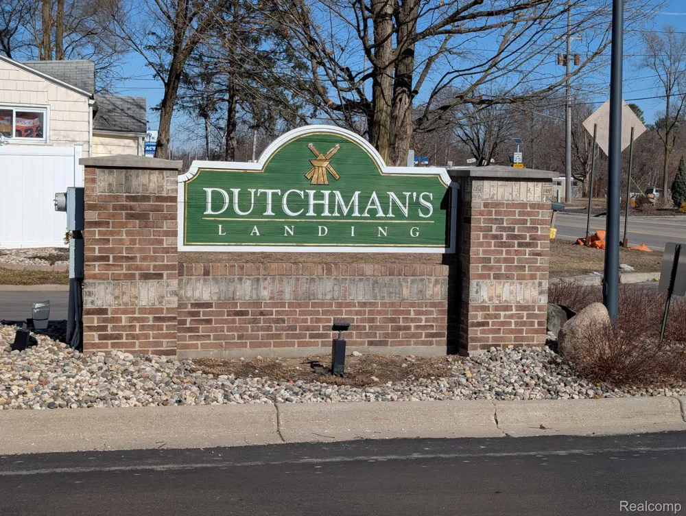 3178 Amsterdam Drive Vienna Charter Township, MI 48420