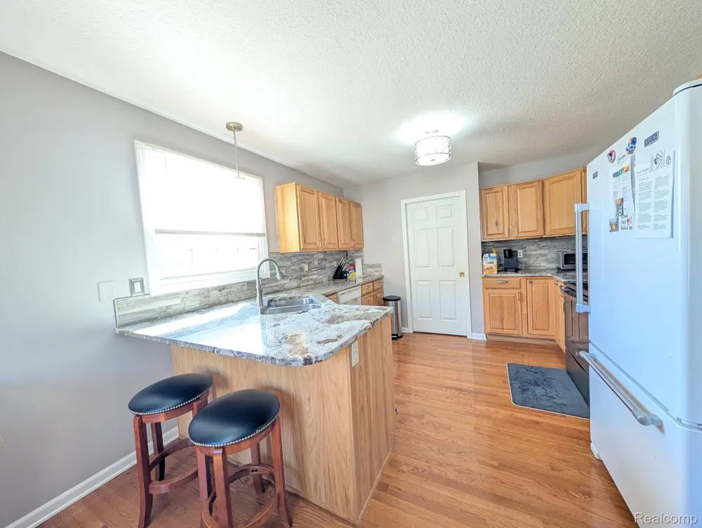 3178 Amsterdam Drive Vienna Charter Township, MI 48420