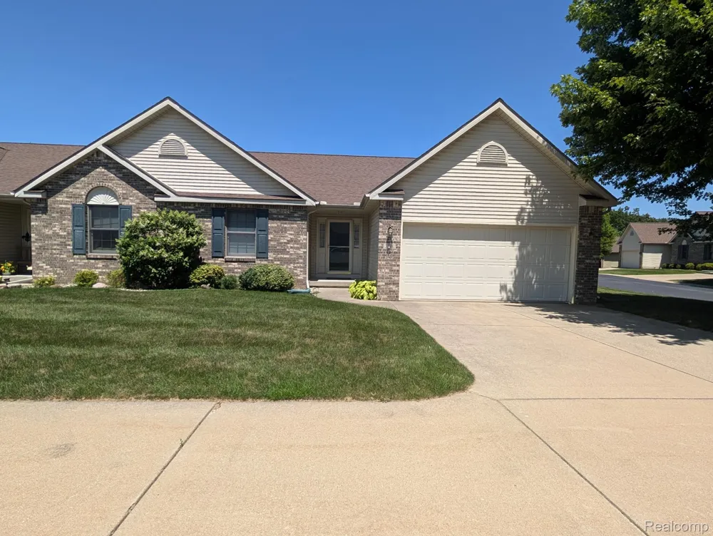 3178 Amsterdam Drive Vienna Charter Township, MI 48420