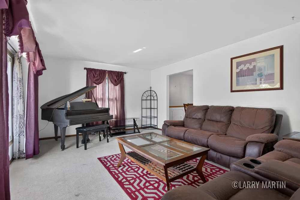 5316 Queensbury Drive SE Kentwood City, MI 49508