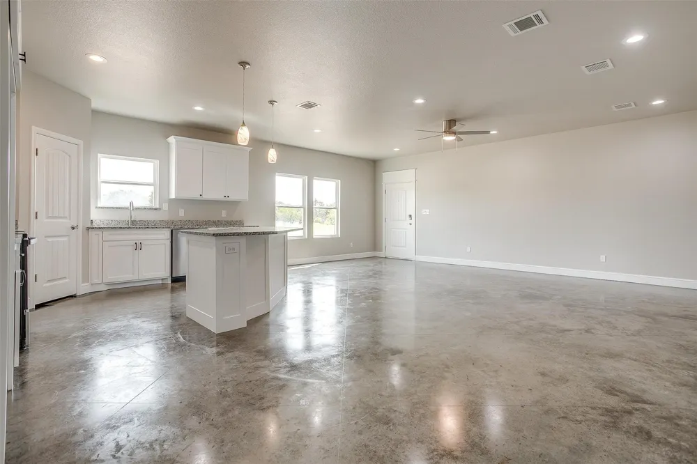 10 Frost Lane Mineral Wells, TX 76067