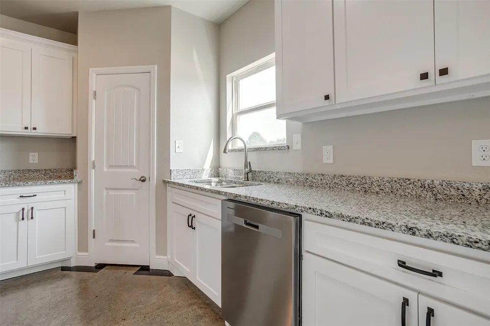 10 Frost Lane Mineral Wells, TX 76067