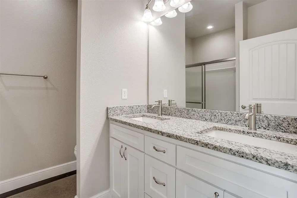 10 Frost Lane Mineral Wells, TX 76067
