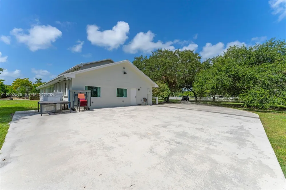 24545 SW 192nd Ave Homestead, FL 33031