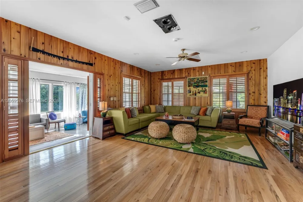 24545 SW 192nd Ave Homestead, FL 33031