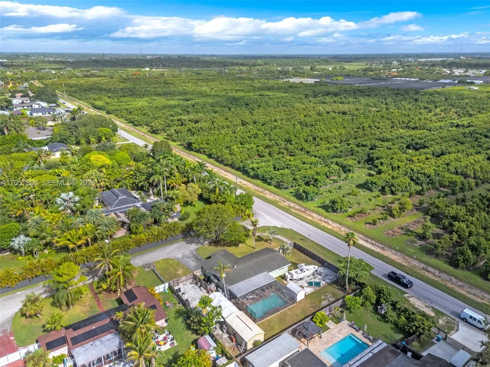 27205 SW 162nd Ct Homestead, FL 33031