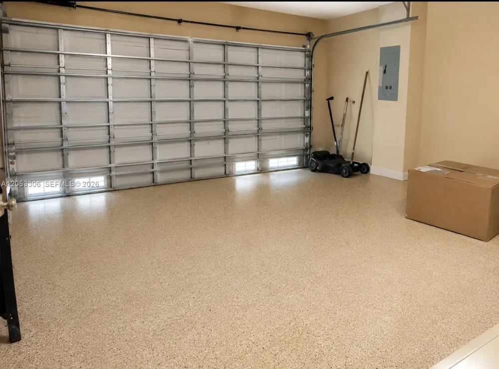 16032 SW 101st Ter Miami, FL 33196