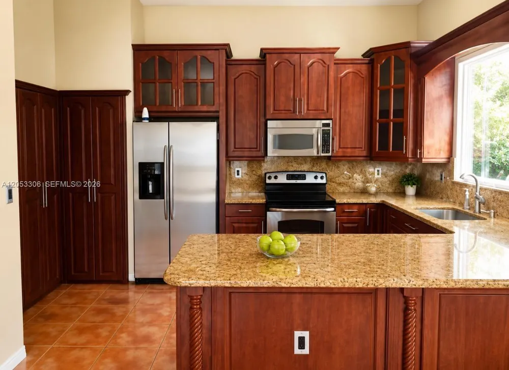 16032 SW 101st Ter Miami, FL 33196
