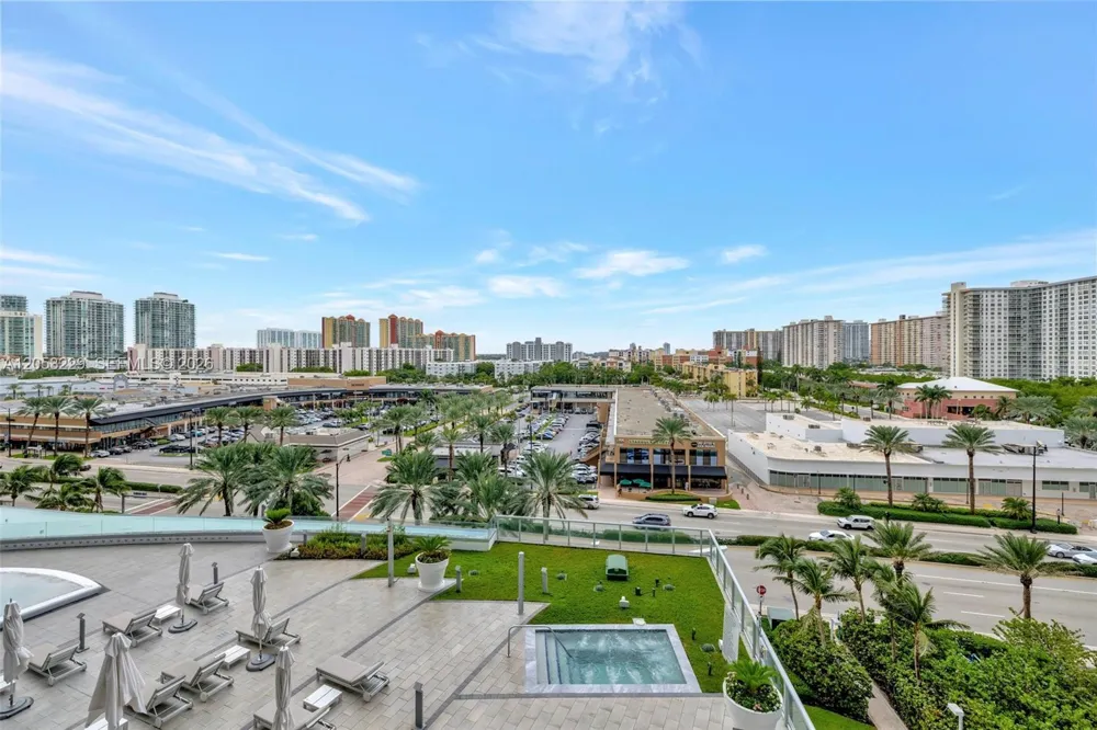 17121 Collins Ave #808 Sunny Isles Beach, FL 33160