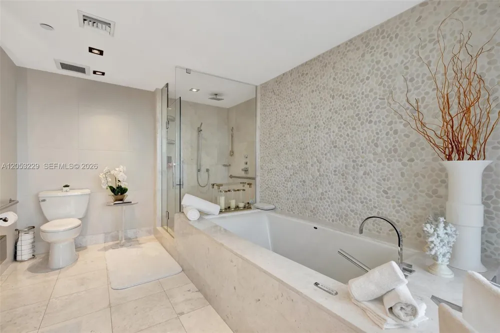 17121 Collins Ave #808 Sunny Isles Beach, FL 33160
