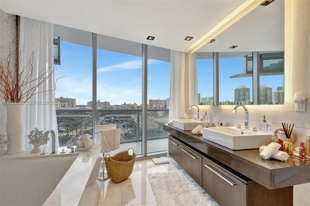 17121 Collins Ave #808 Sunny Isles Beach, FL 33160