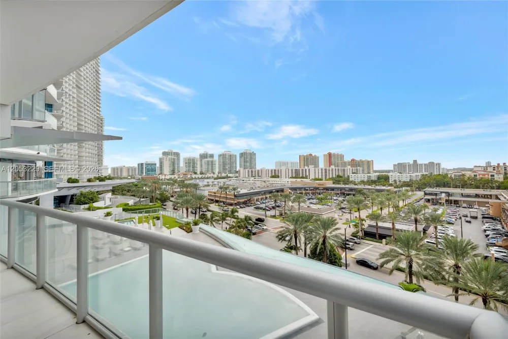 17121 Collins Ave #808 Sunny Isles Beach, FL 33160
