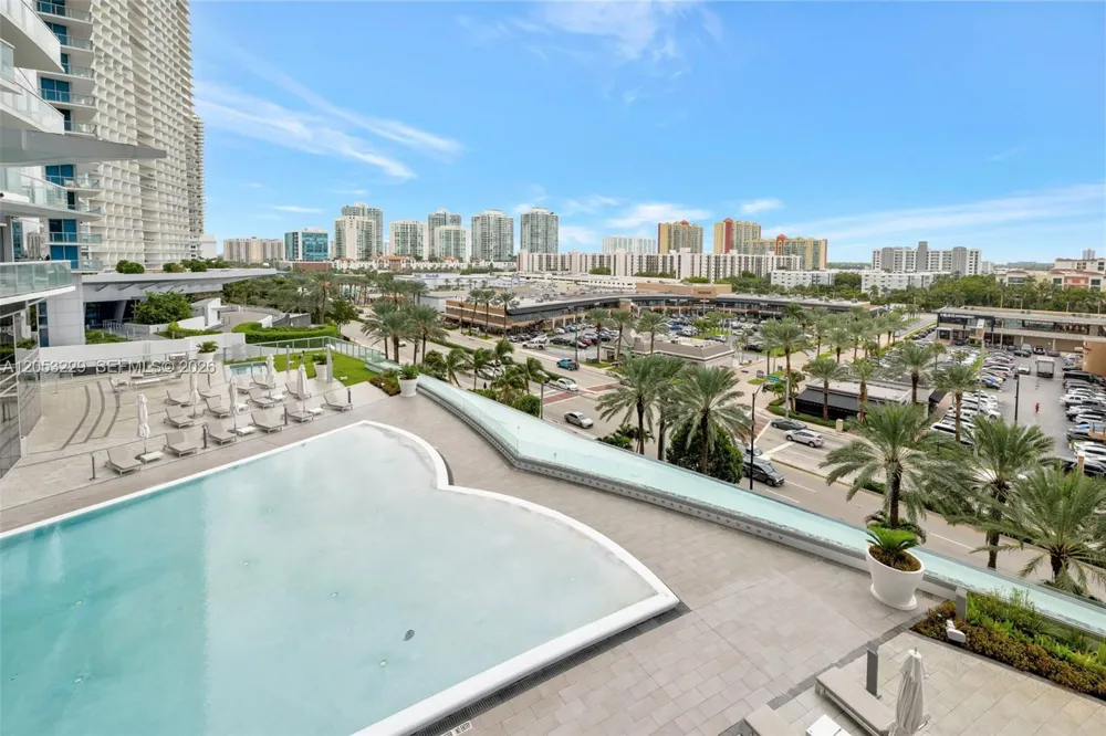 17121 Collins Ave #808 Sunny Isles Beach, FL 33160