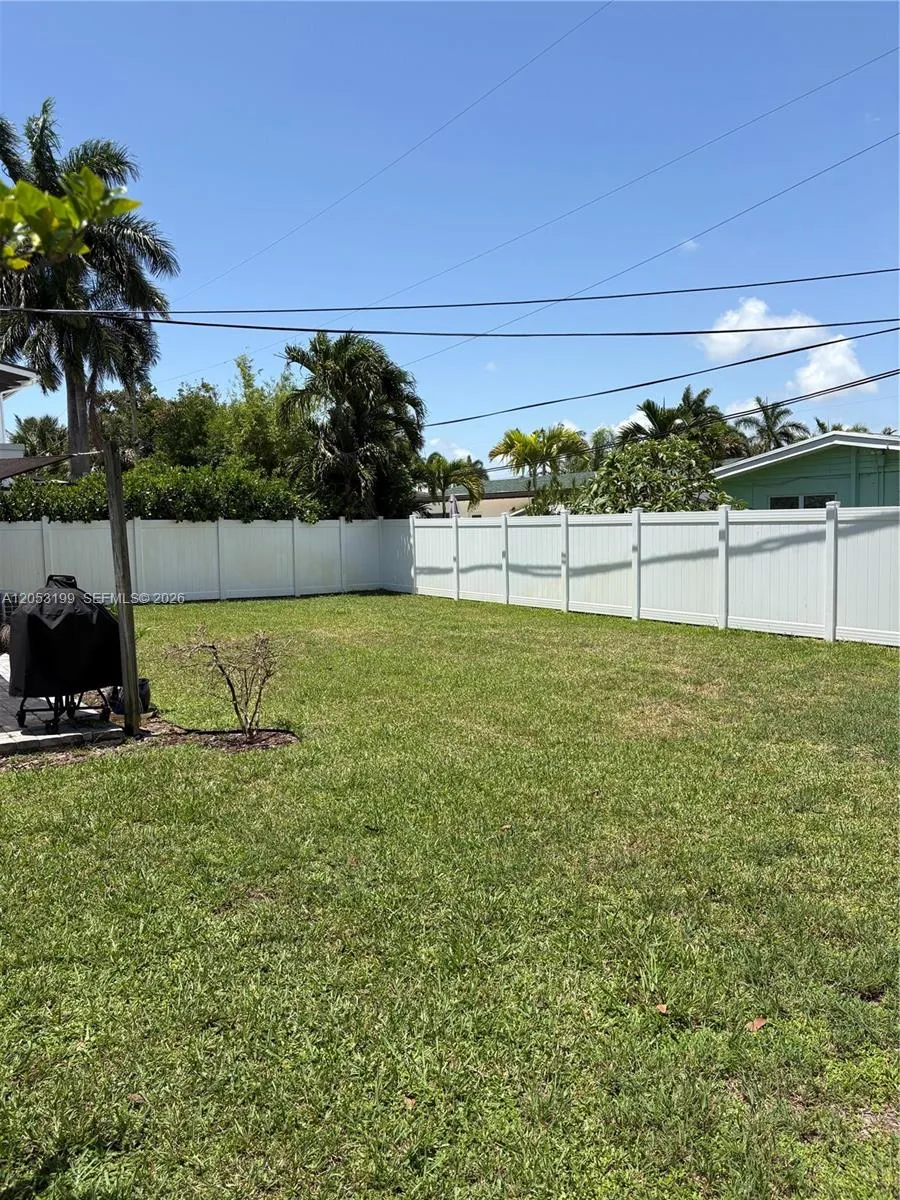 3397 NE 20th Ave Oakland Park, FL 33306
