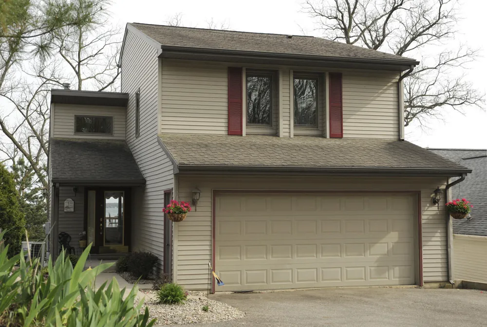 15525 M-43 Hickory Corners, MI 49060
