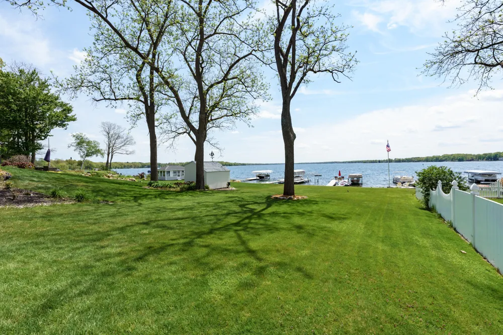 15525 M-43 Hickory Corners, MI 49060