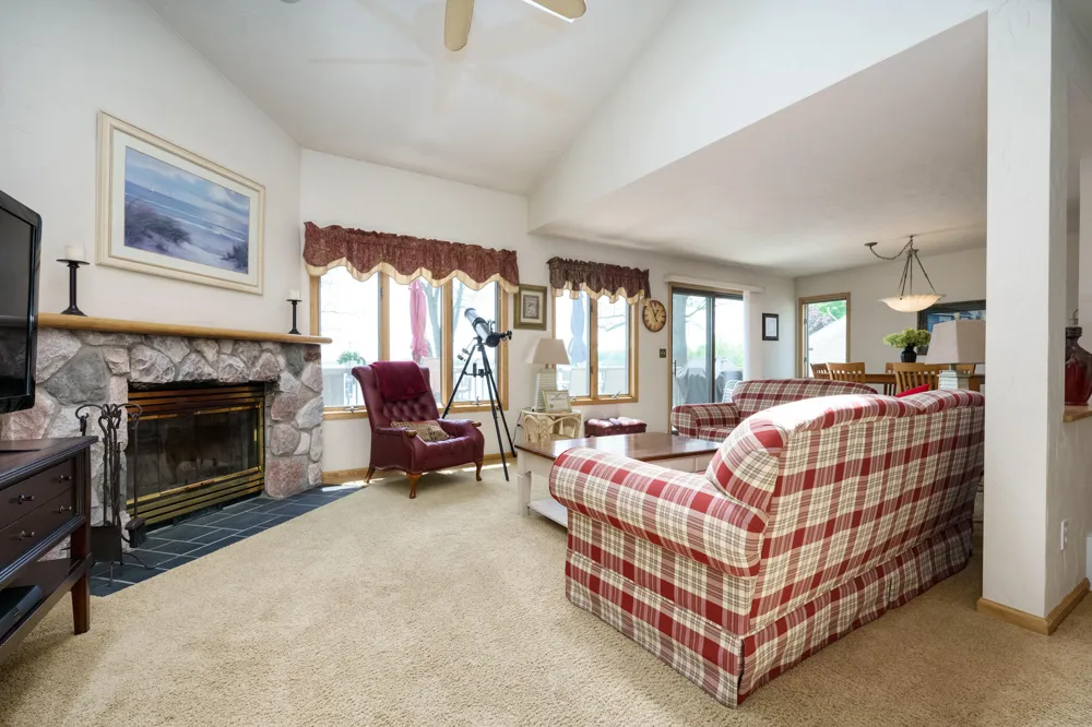 15525 M-43 Hickory Corners, MI 49060