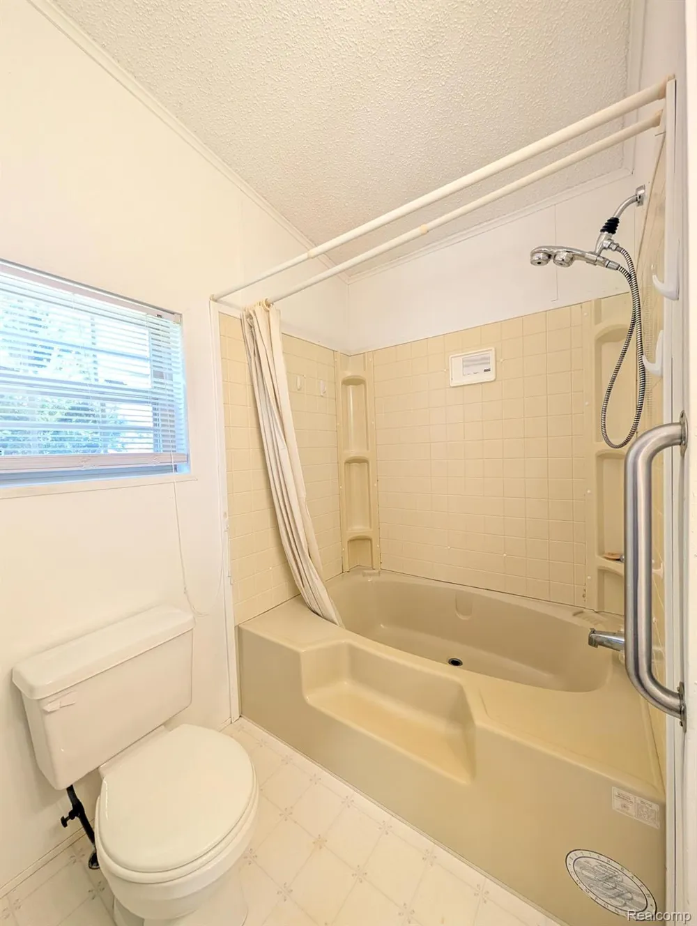 59 Foxpointe Court Swartz Creek City, MI 48473