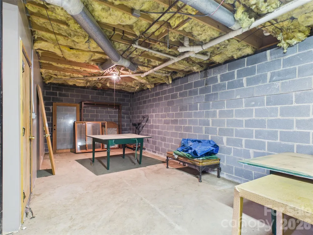 7904 Pinnacle Wind Lane Lenoir, NC 28645