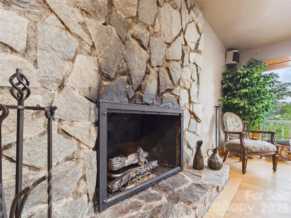 7904 Pinnacle Wind Lane Lenoir, NC 28645