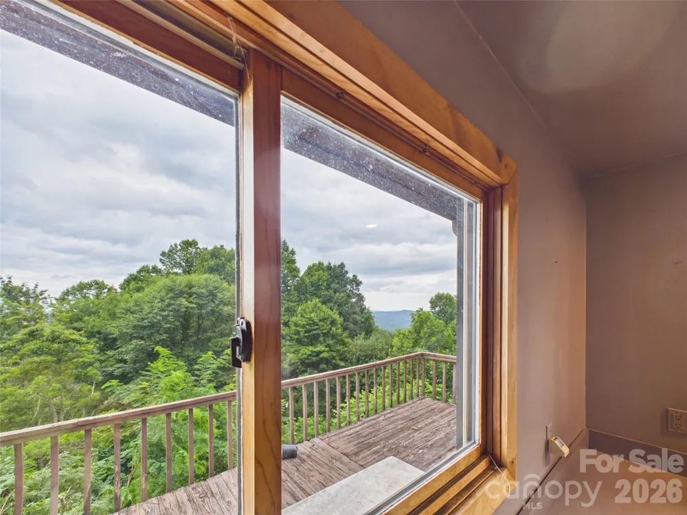 7904 Pinnacle Wind Lane Lenoir, NC 28645