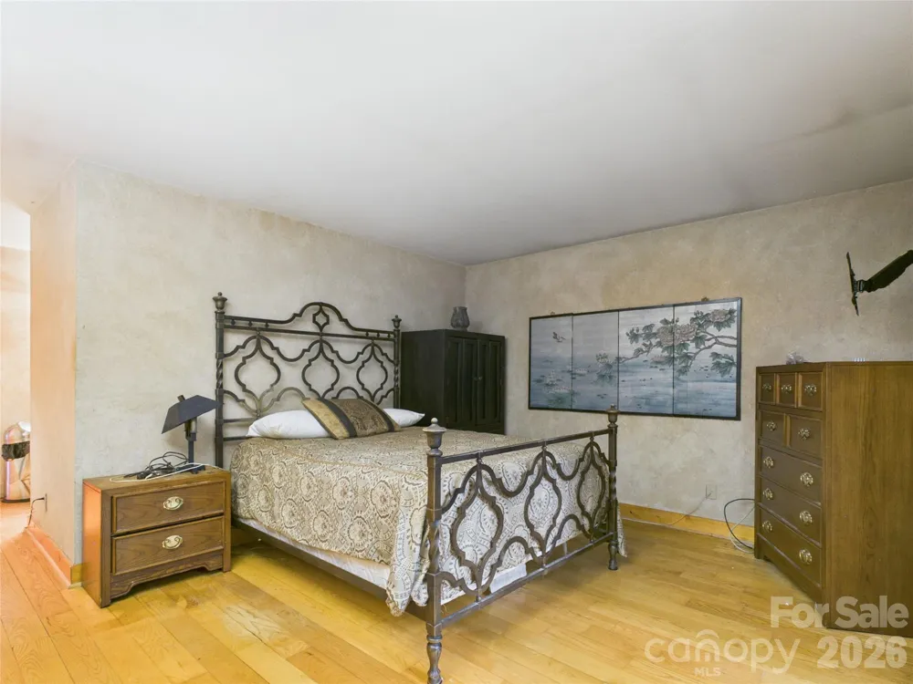 7904 Pinnacle Wind Lane Lenoir, NC 28645