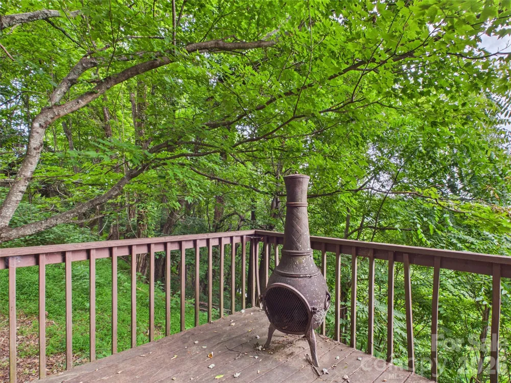 7904 Pinnacle Wind Lane Lenoir, NC 28645
