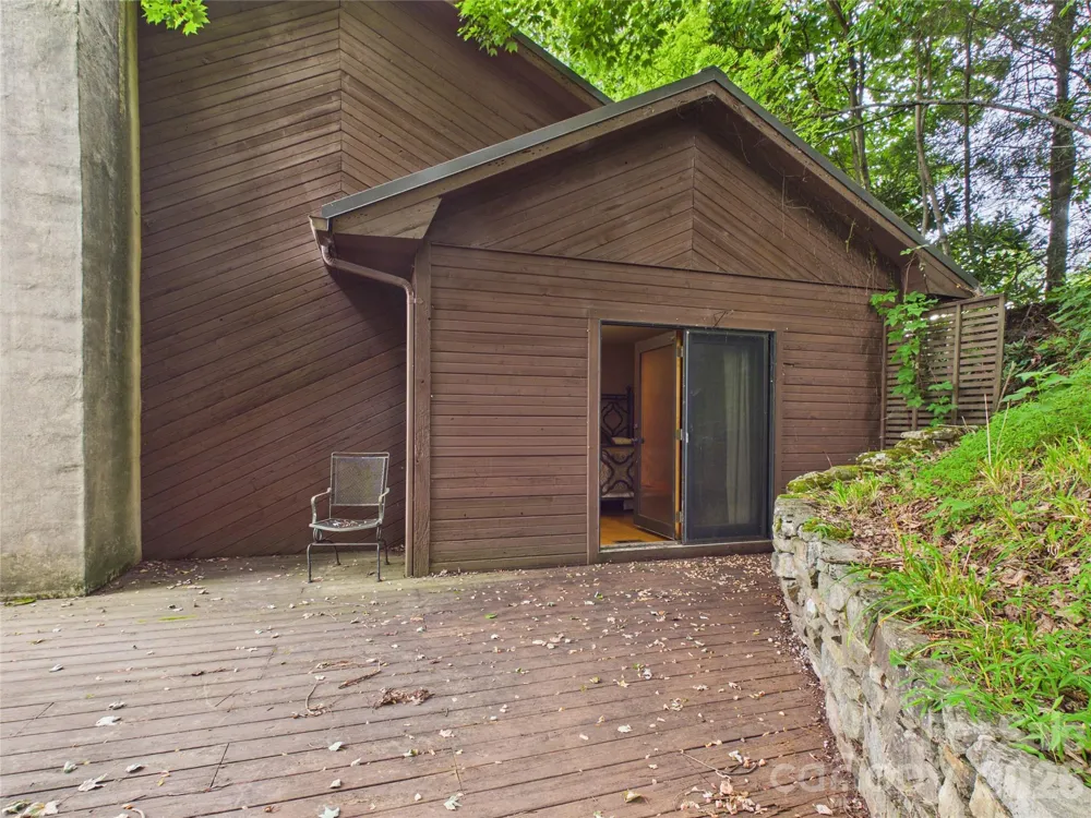 7904 Pinnacle Wind Lane Lenoir, NC 28645