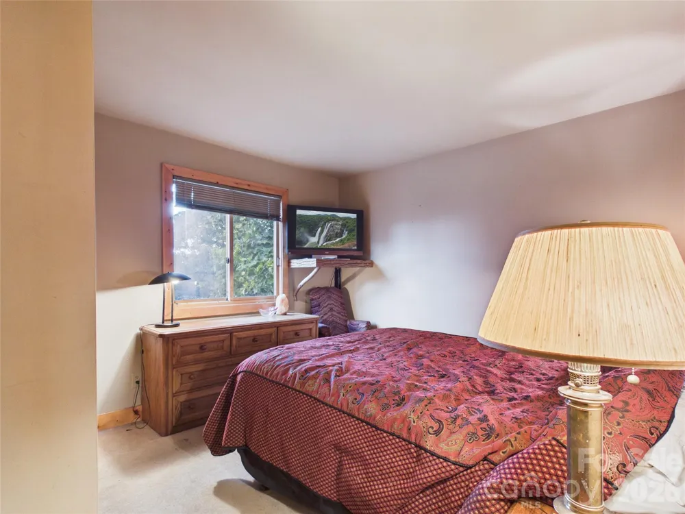 7904 Pinnacle Wind Lane Lenoir, NC 28645