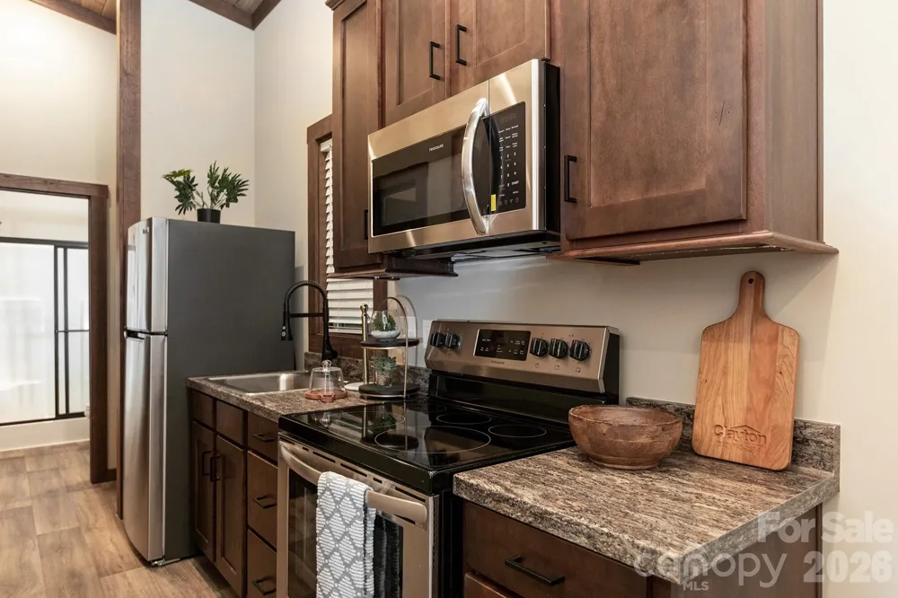 #132 Blue Hill Parkway Marion, NC 28752