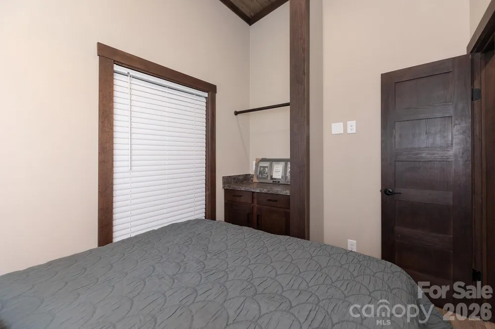 #132 Blue Hill Parkway Marion, NC 28752