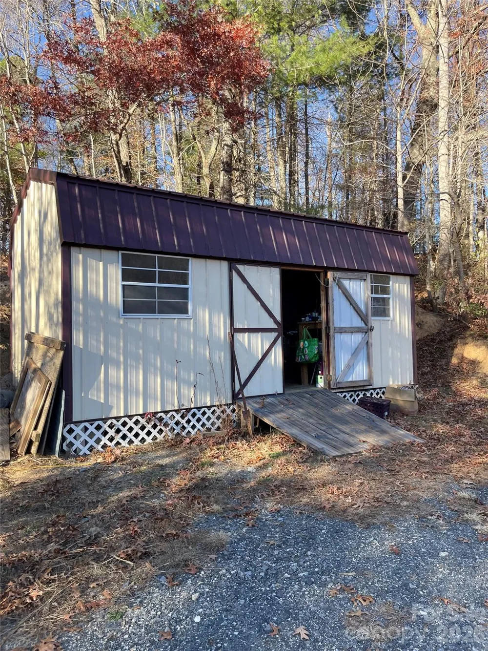 3265 Revere Road Marshall, NC 28753