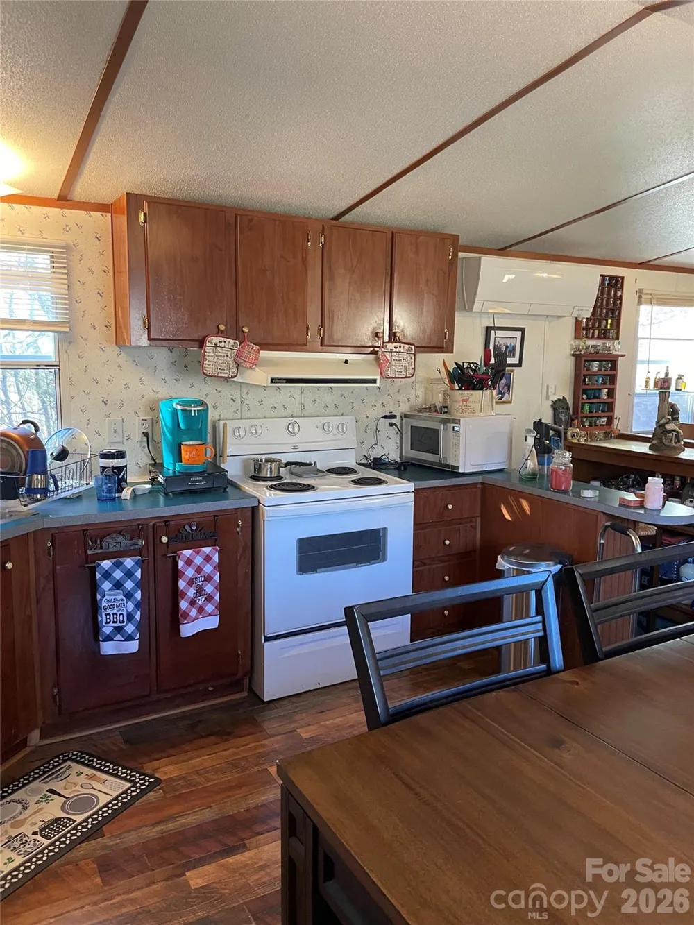 3265 Revere Road Marshall, NC 28753