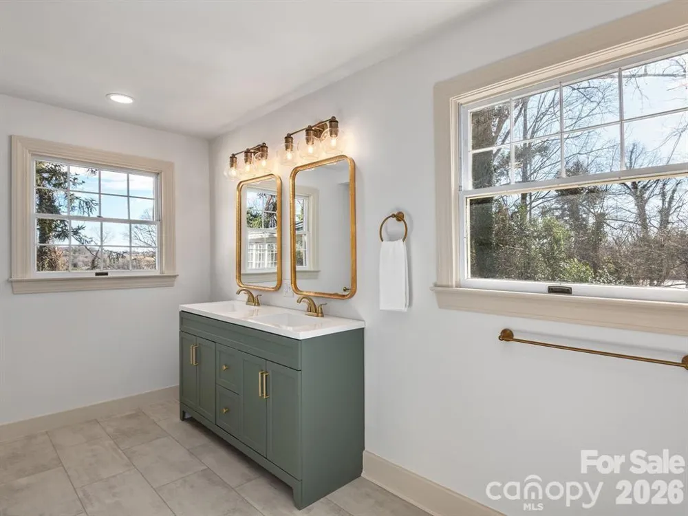 143 S Ridgecrest Avenue Rutherfordton, NC 28139