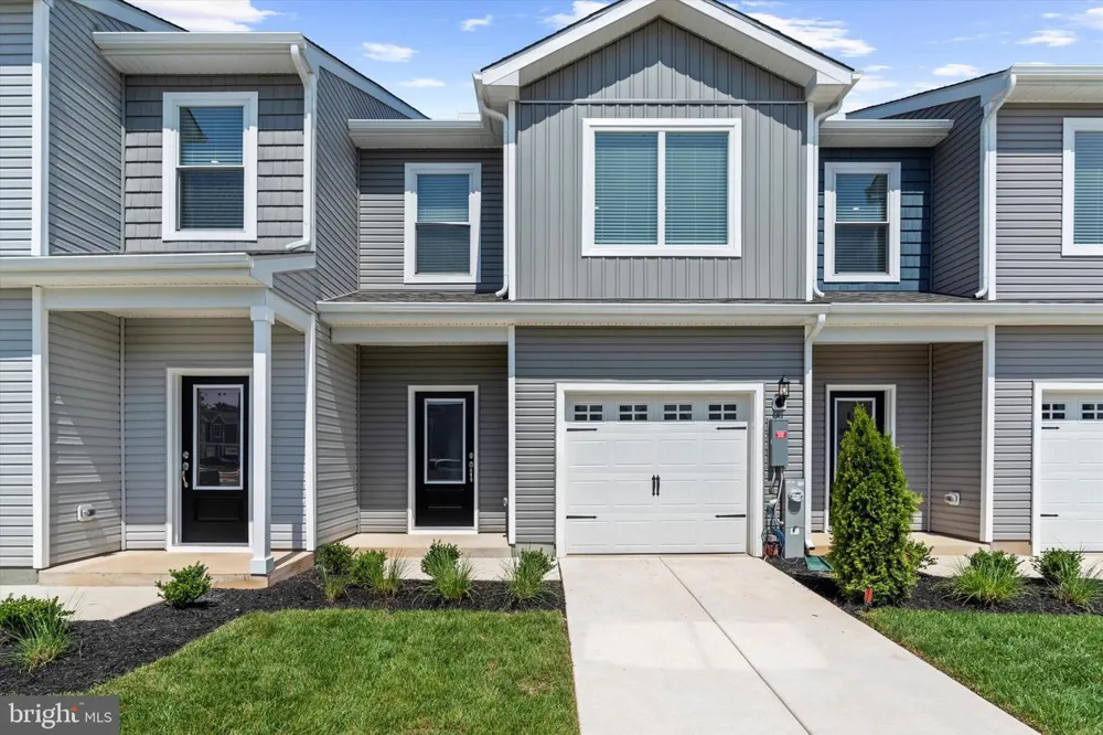 8112 BARTHOLOMEW COURT Baltimore, MD 21206