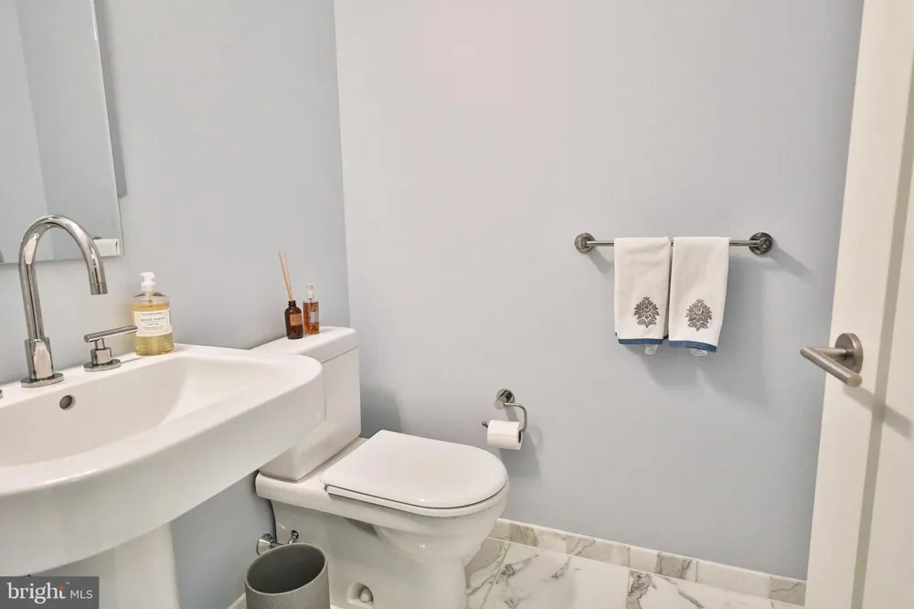 1414 S PENN SQUARE #11H Philadelphia, PA 19102