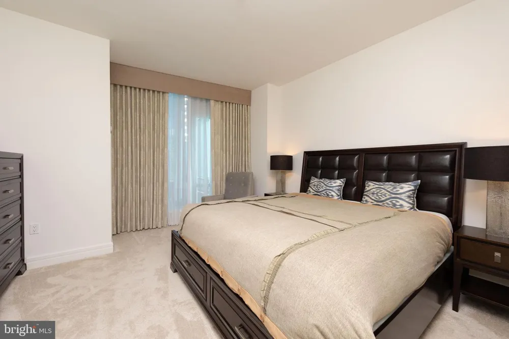 1414 S PENN SQUARE #11H Philadelphia, PA 19102