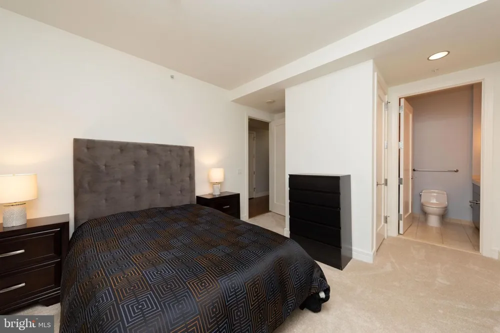 1414 S PENN SQUARE #11H Philadelphia, PA 19102
