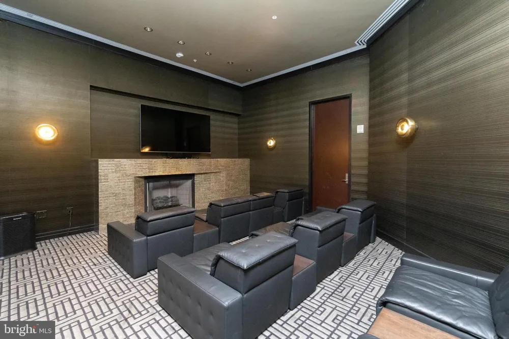 1414 S PENN SQUARE #11H Philadelphia, PA 19102
