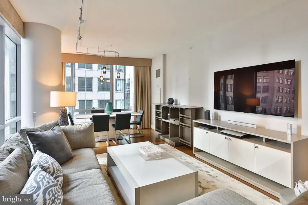 1414 S PENN SQUARE #11H Philadelphia, PA 19102