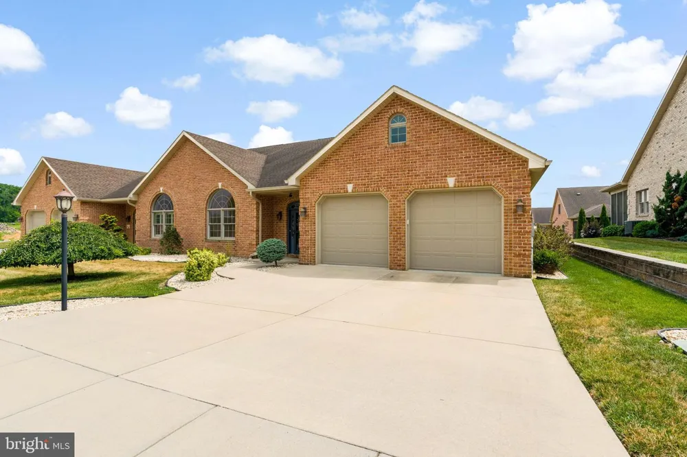19419 AMETHYST DRIVE Hagerstown, MD 21742