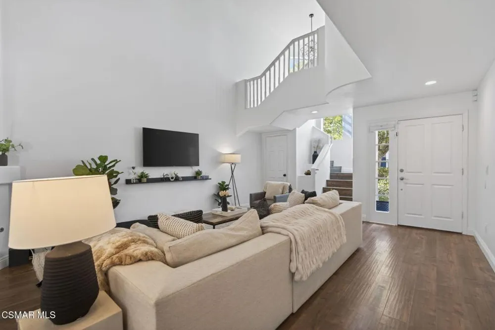 1120 Pan Court Newbury Park, CA 91320