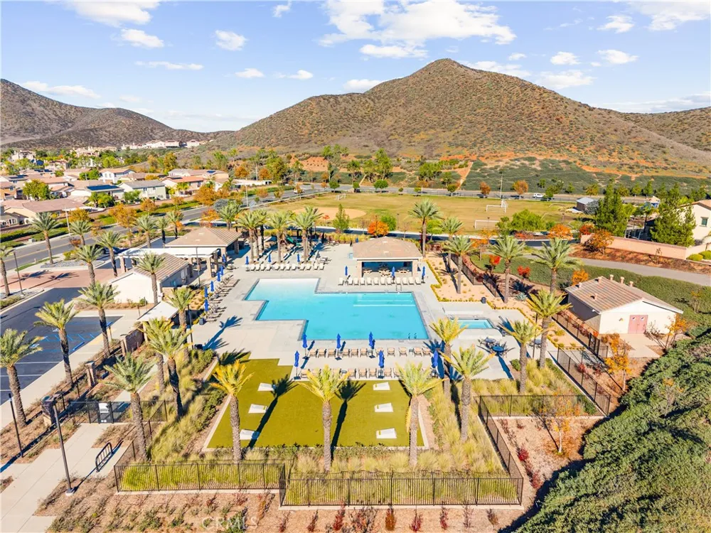 36380 Lantana Court Lake Elsinore, CA 92532