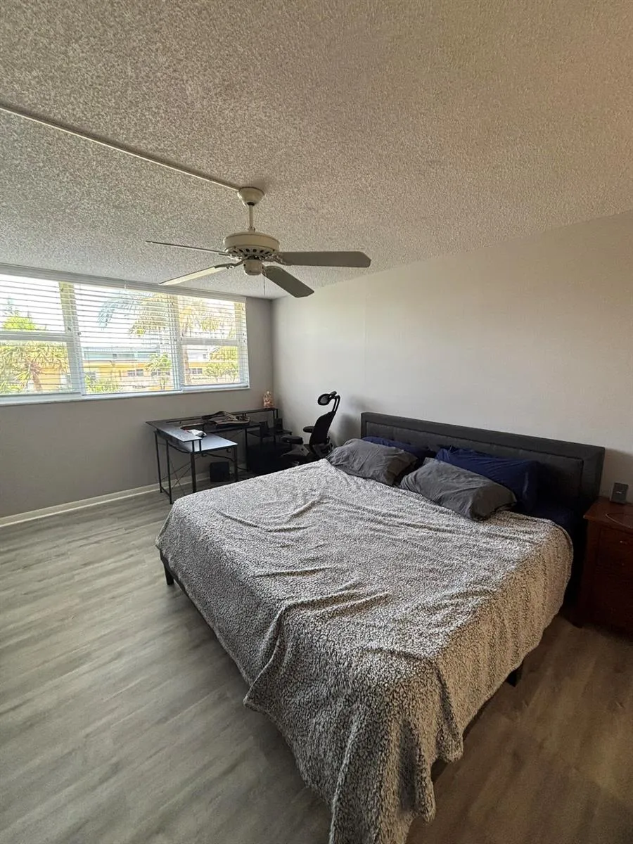 1238 HILLSBORO MILE #210 Hillsboro Beach, FL 33062