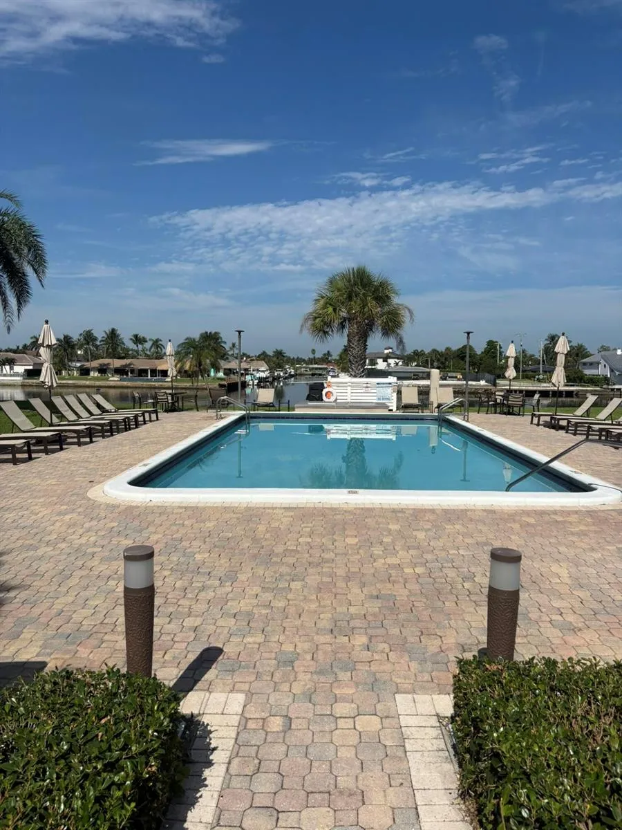 1238 HILLSBORO MILE #210 Hillsboro Beach, FL 33062