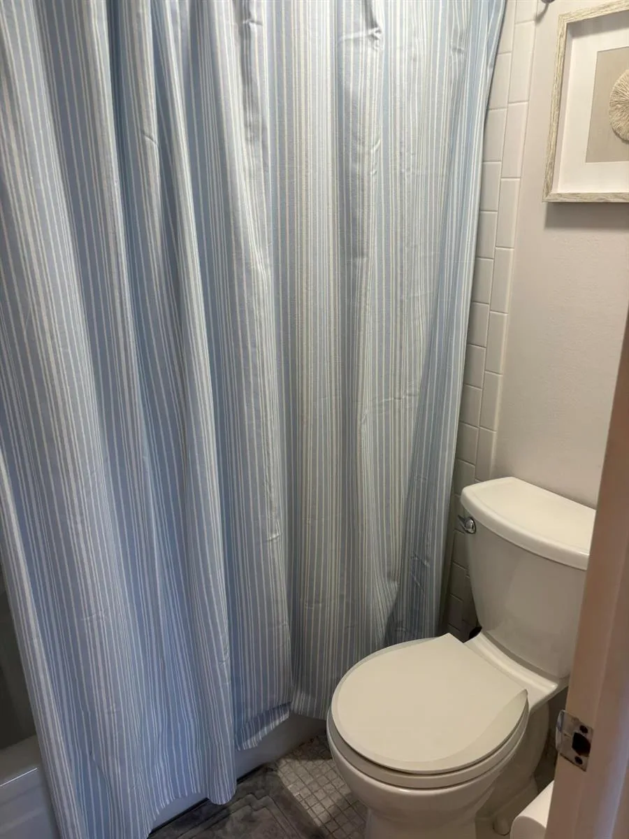 1238 HILLSBORO MILE #210 Hillsboro Beach, FL 33062