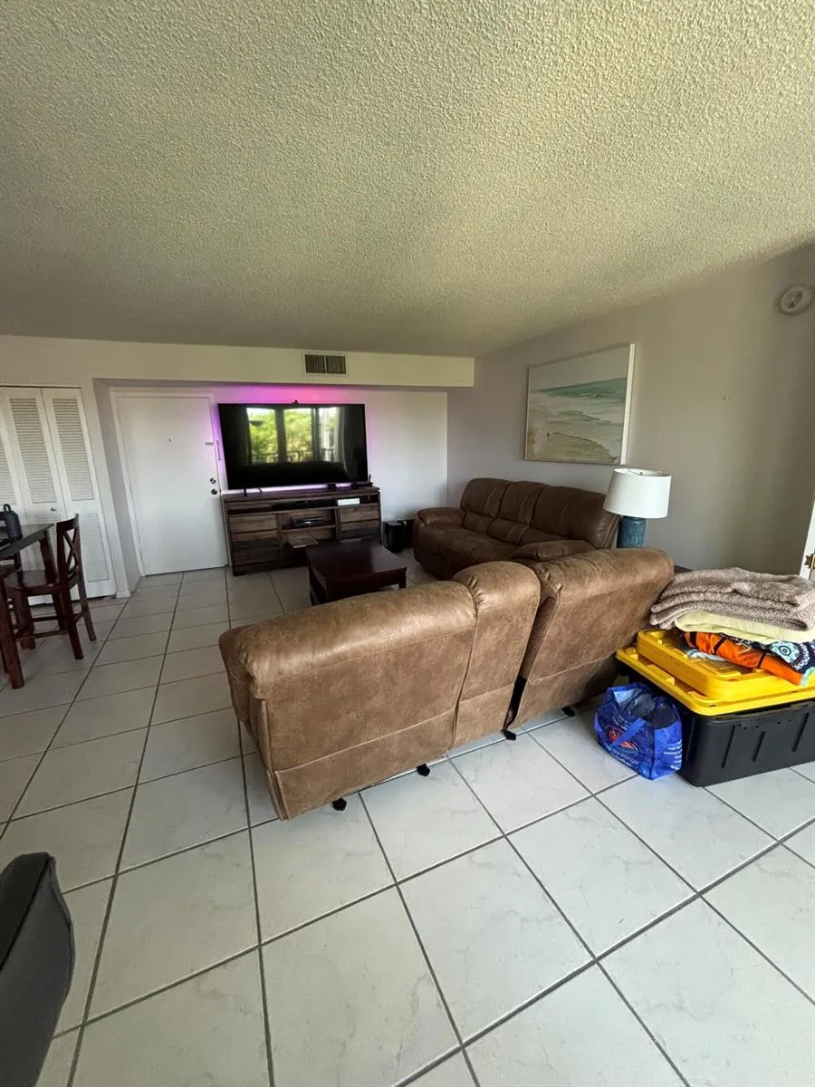 1238 HILLSBORO MILE #210 Hillsboro Beach, FL 33062